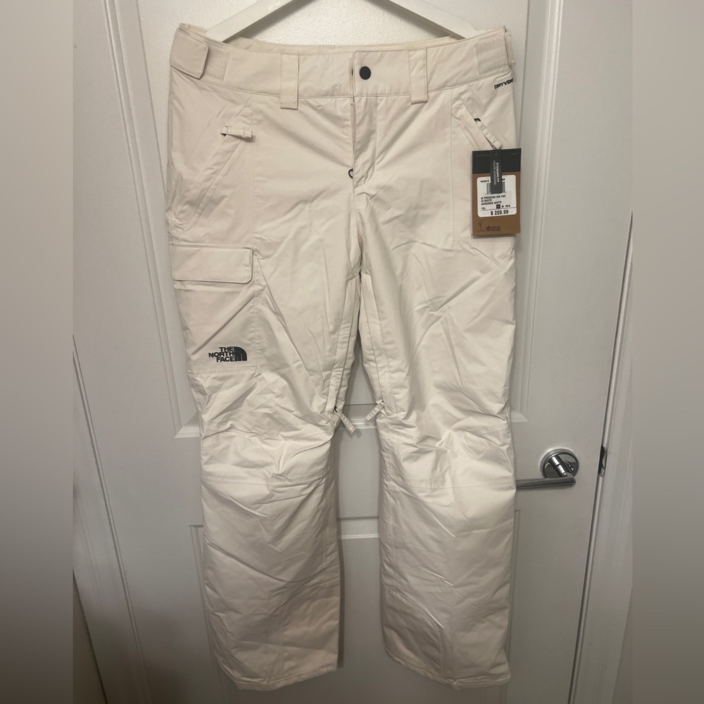 Brand new snowboard/ski pants